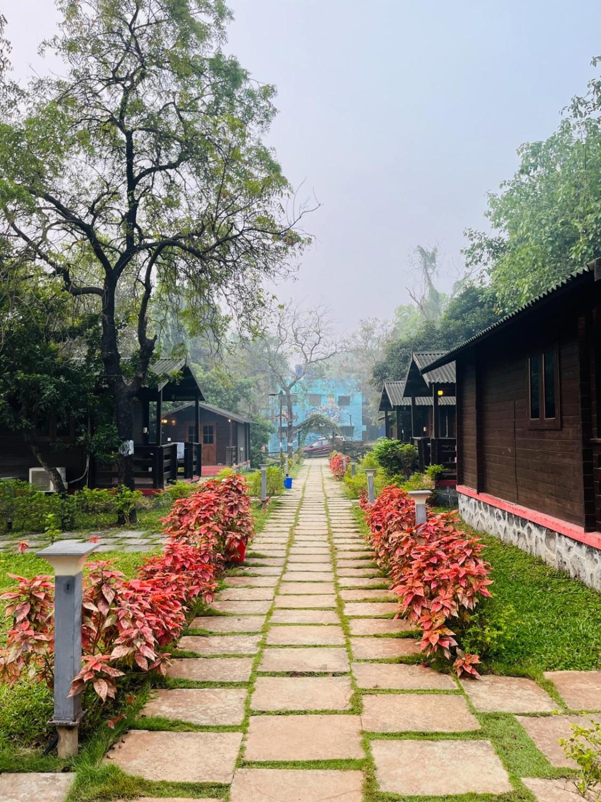 Cocorico Stay Ya! Cottages Alibag Bagian luar foto